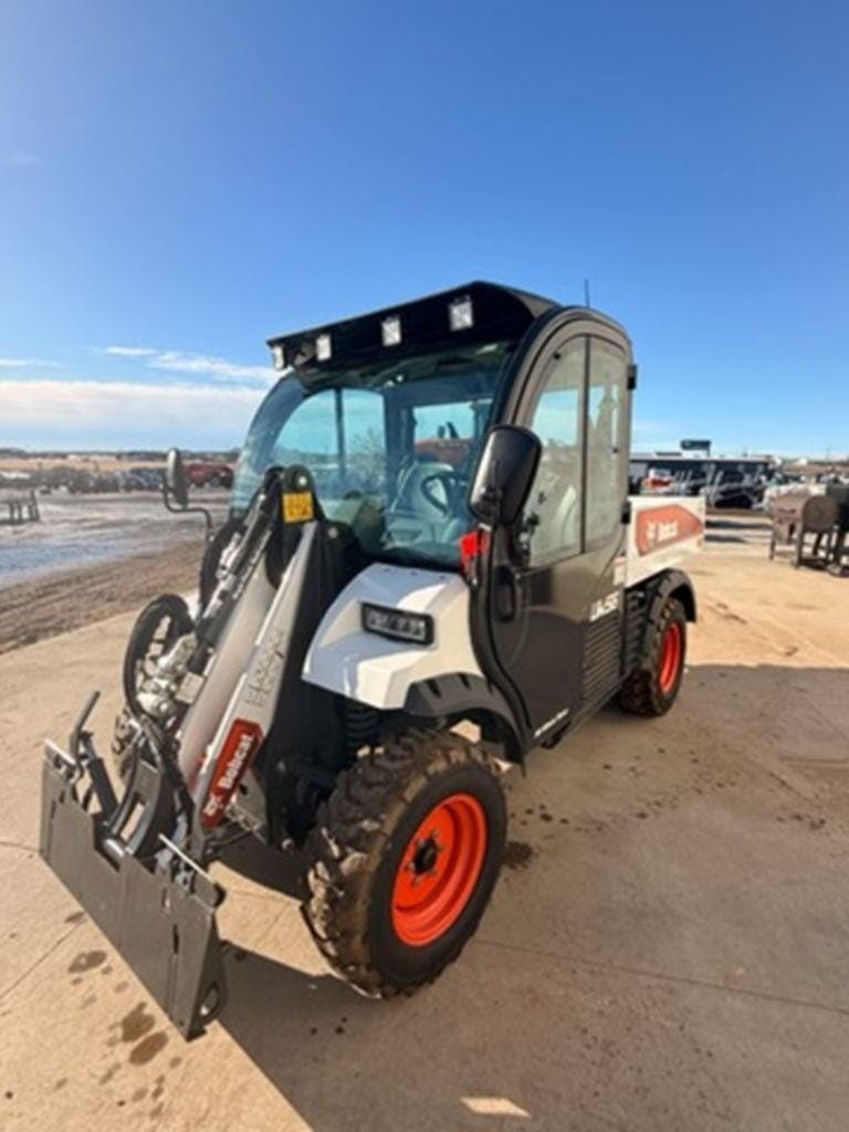 2024 Bobcat UW56 Equipment Image0