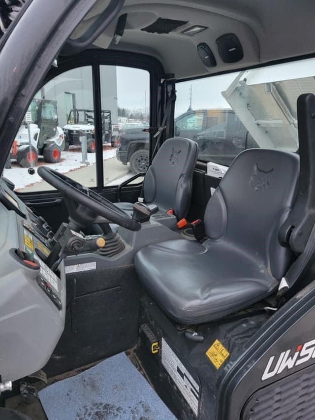 Image of Bobcat UW56 equipment image 4