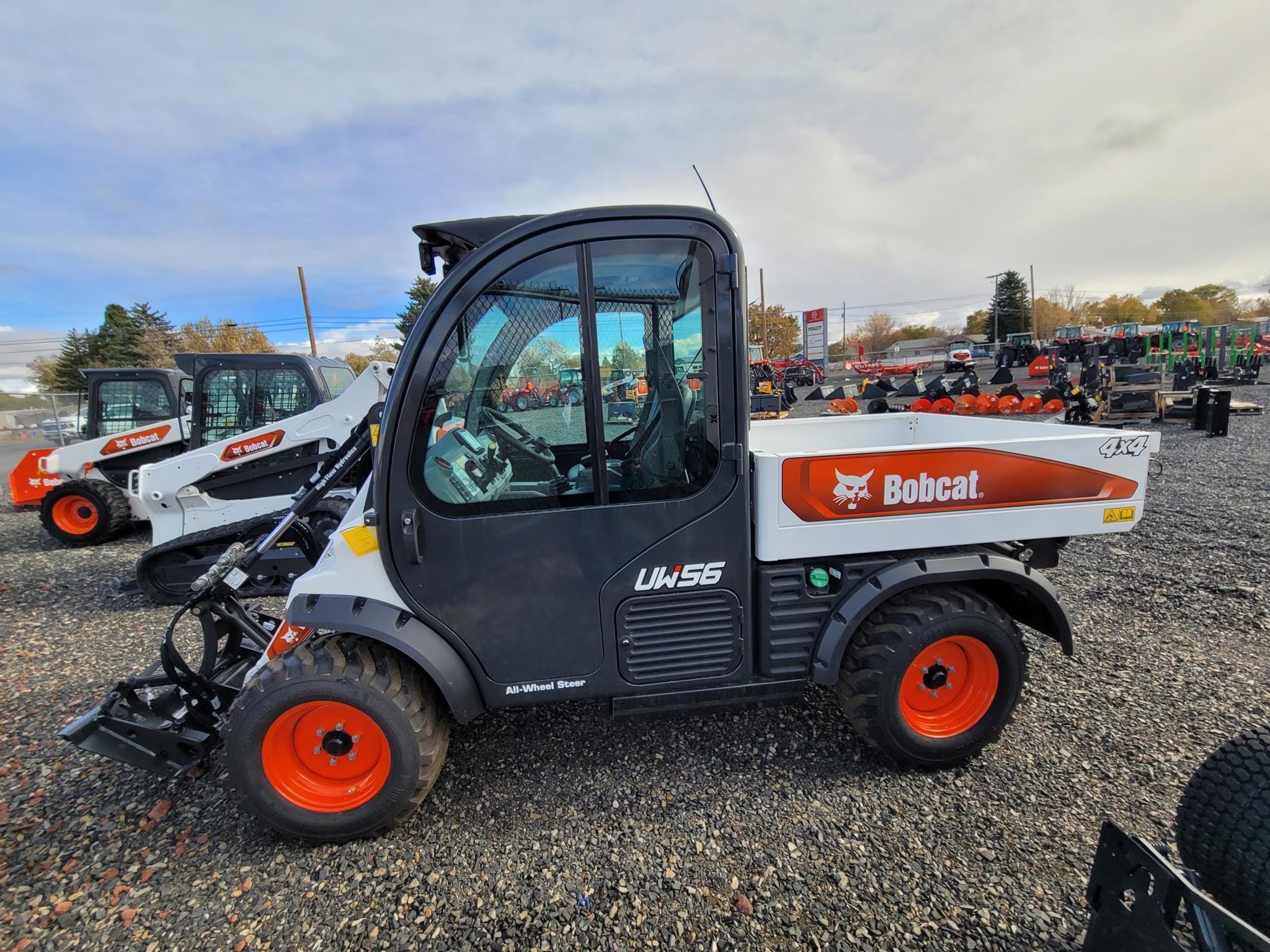 2024 Bobcat UW56 Equipment Image0
