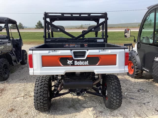 Image of Bobcat UV34 equipment image 4