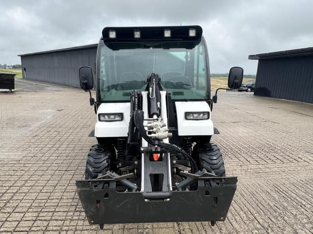 Image of Bobcat Toolcat UW56 equipment image 4