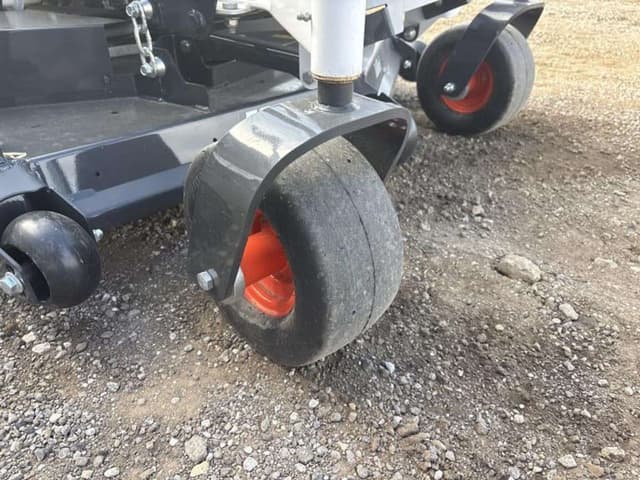 Image of Bobcat ZT2000 equipment image 4