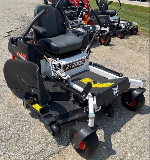 Image of Bobcat ZT2000 equipment image 2