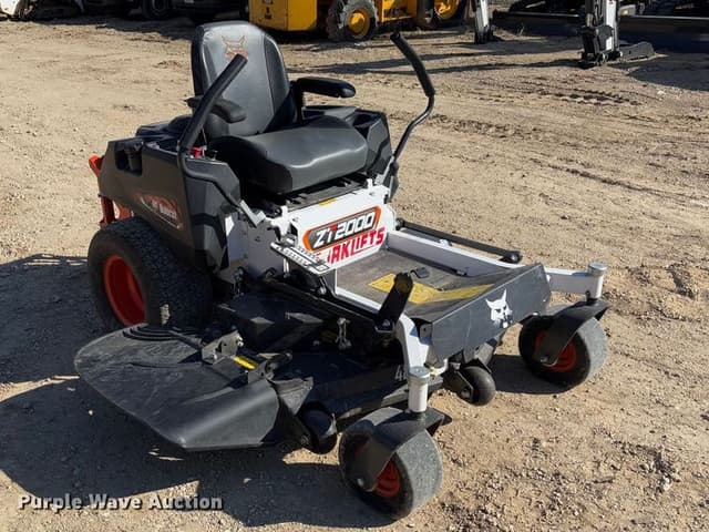 Image of Bobcat ZT2000 equipment image 2