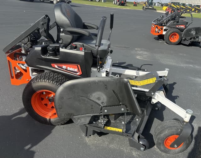 Image of Bobcat ZT3500 equipment image 3