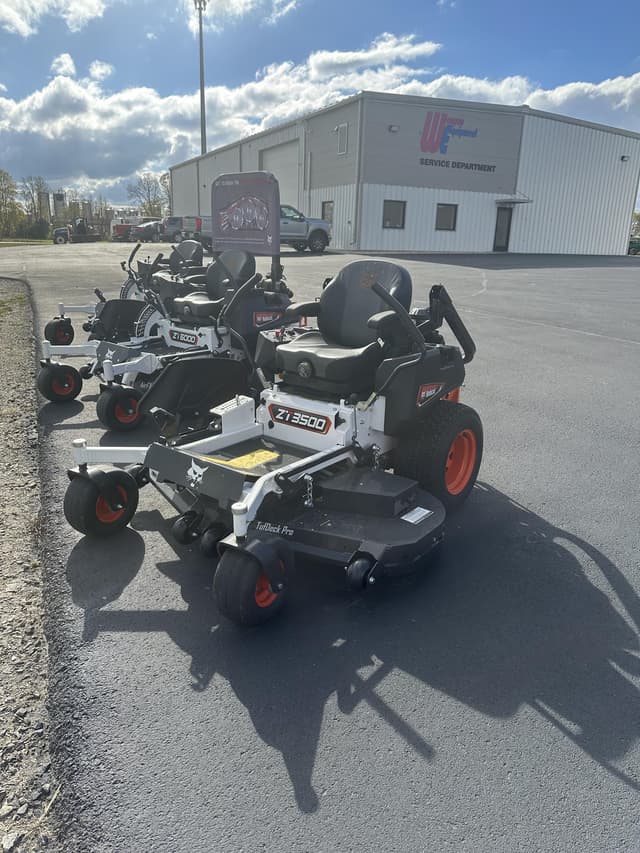 Image of Bobcat ZT3500 equipment image 1