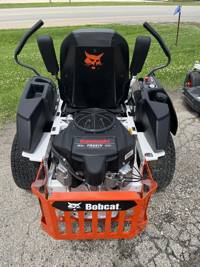 Image of Bobcat ZT3500 equipment image 1