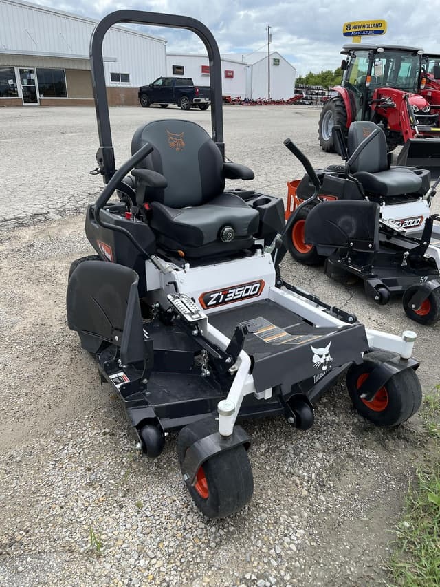 Image of Bobcat ZT3500 equipment image 4