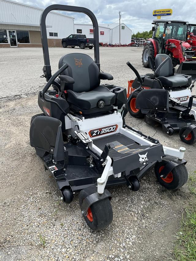 Image of Bobcat ZT3500 equipment image 4