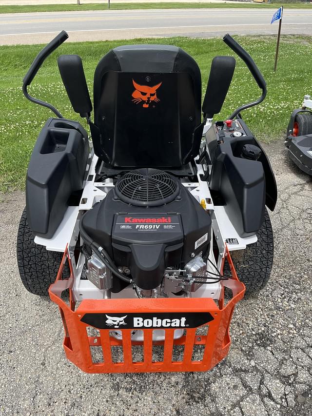 Image of Bobcat ZT3500 equipment image 1