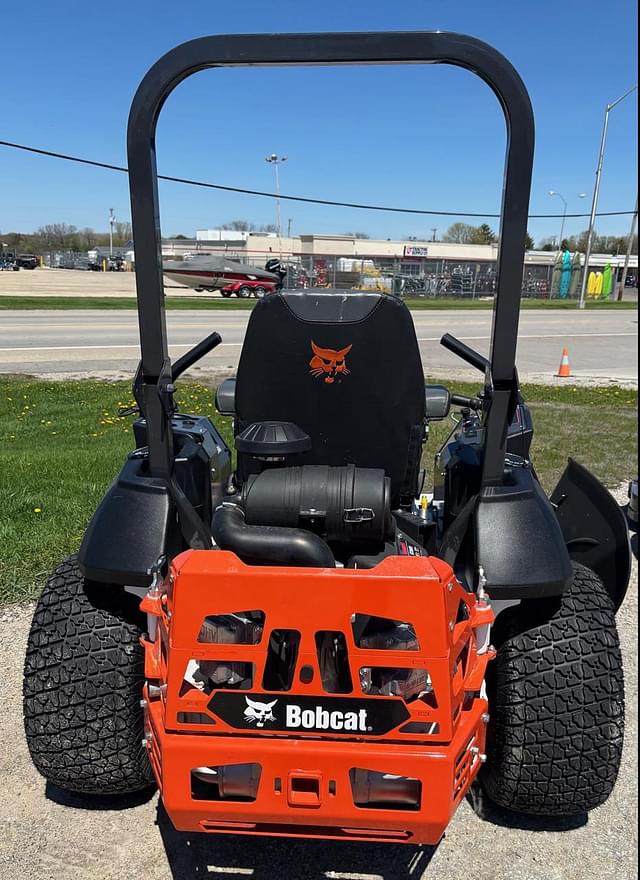 Image of Bobcat ZT7000 equipment image 3