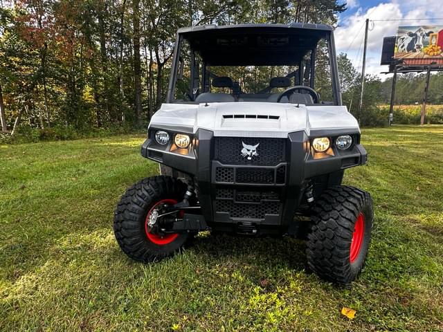 Image of Bobcat UV34XL equipment image 3