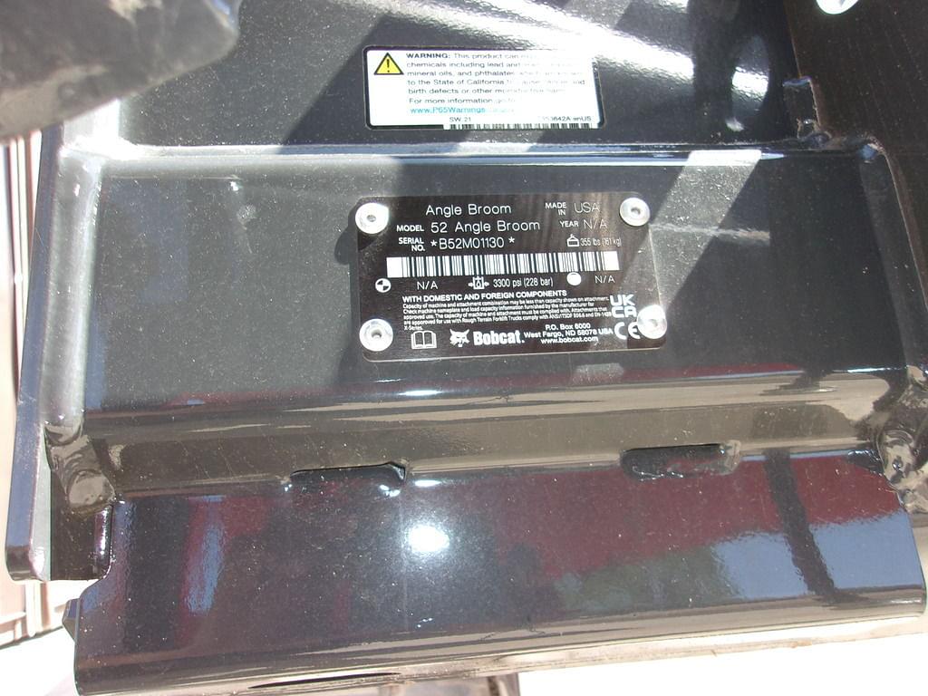 Image of Bobcat 52" Angle Broom Image 1