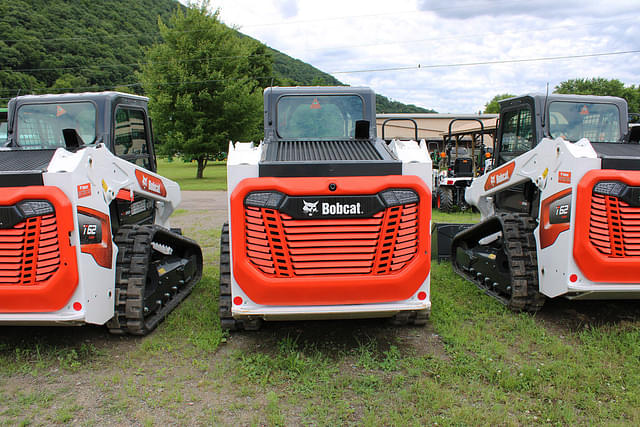 Image of Bobcat T62 equipment image 2