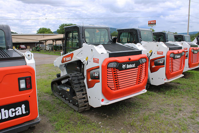 Image of Bobcat T62 equipment image 1