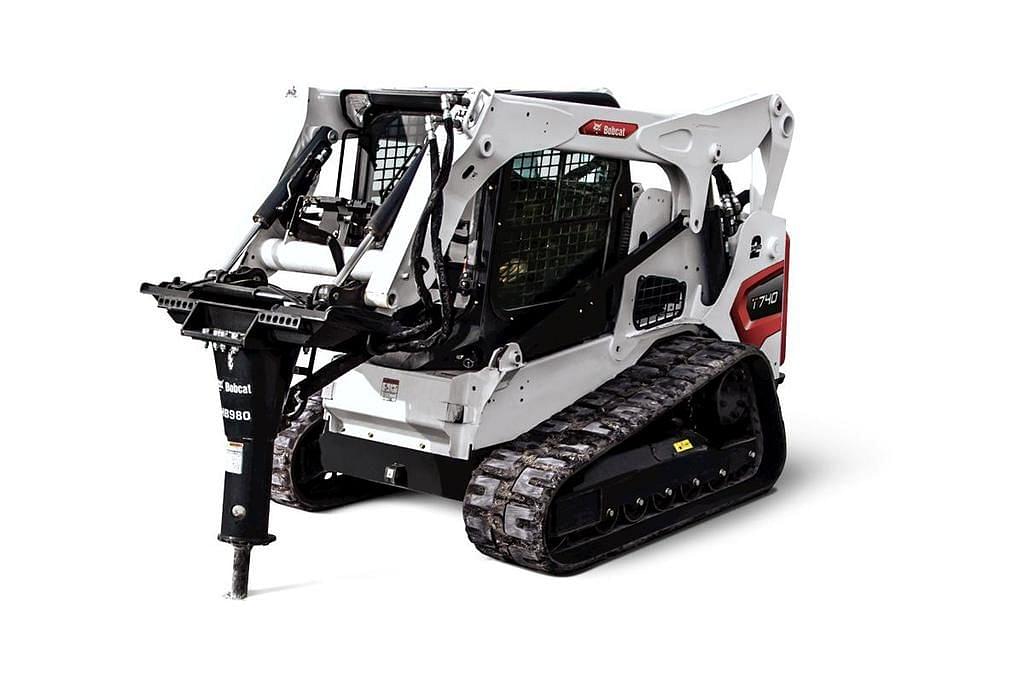 Image of Bobcat T740 Image 1