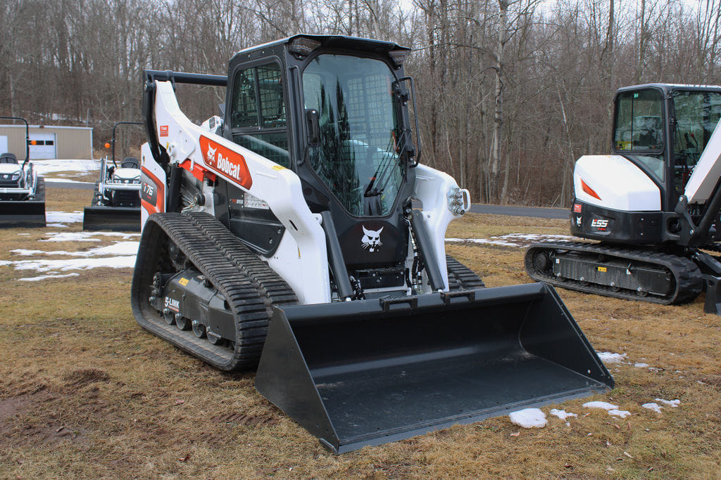 Main image Bobcat T76