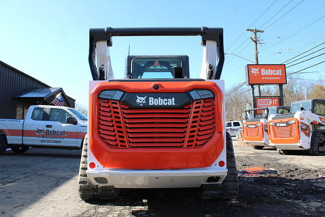 Image of Bobcat T76 equipment image 4