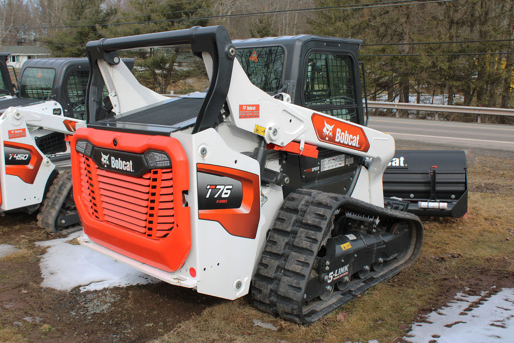 2024 Bobcat T76 Equipment Image0