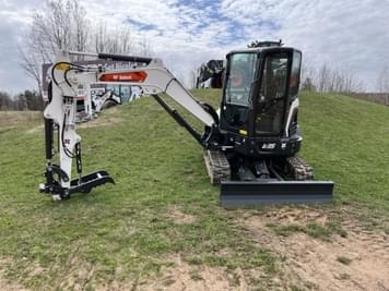 Main image Bobcat E35