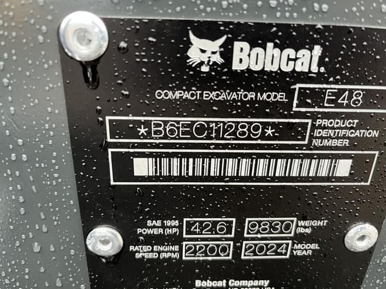 Main image Bobcat E48 8