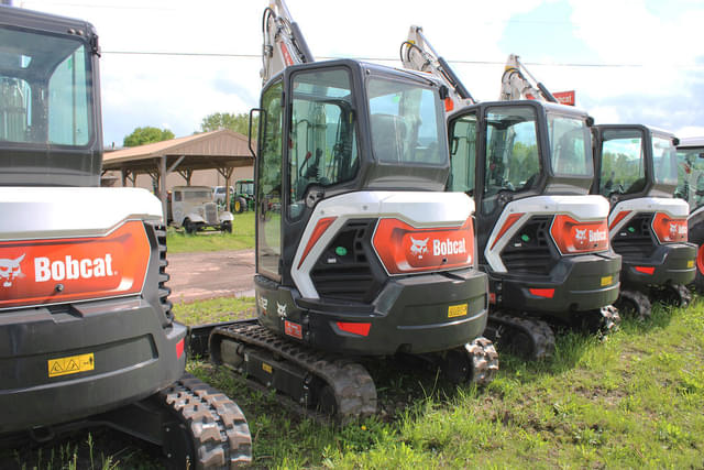 Image of Bobcat E32 equipment image 4