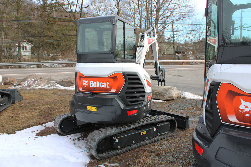 2024 Bobcat E35 Equipment Image0