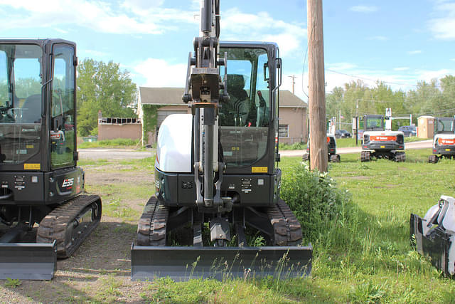 Image of Bobcat E38 equipment image 1