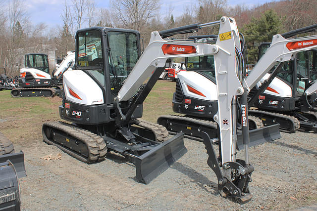Image of Bobcat E40 equipment image 2