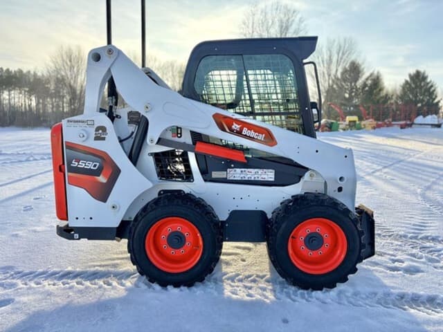 Image of Bobcat S590 equipment image 3
