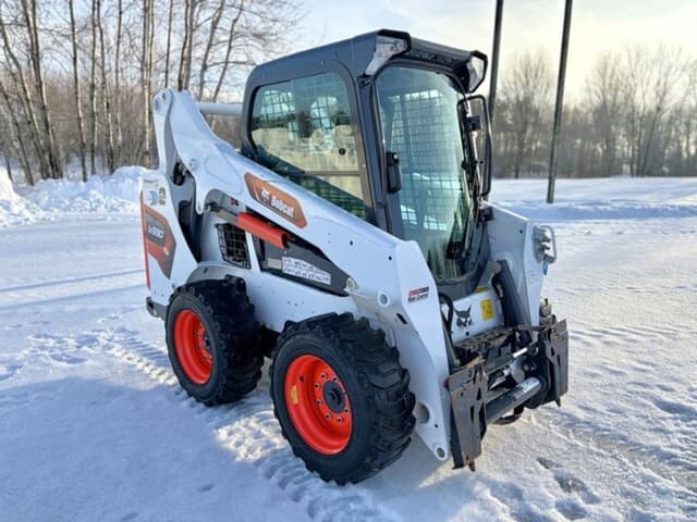 Image of Bobcat S590 equipment image 1