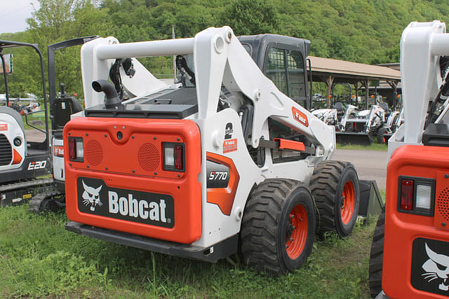Image of Bobcat S770 equipment image 1