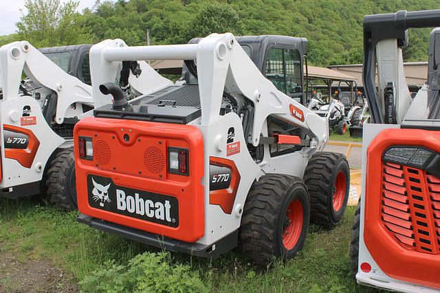Image of Bobcat S770 equipment image 3