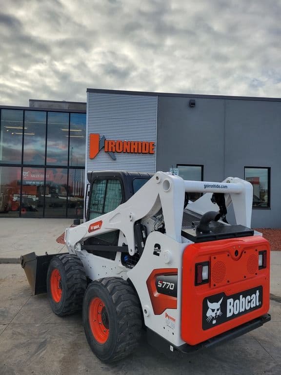 Image of Bobcat S770 equipment image 2