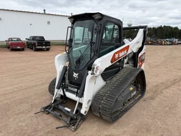 Main image Bobcat T76