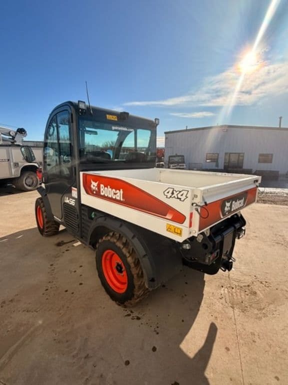 Image of Bobcat Toolcat 5600 equipment image 2
