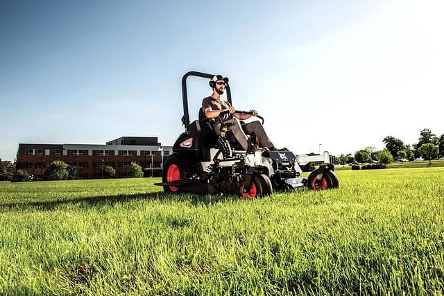 Image of Bobcat ZT7000 equipment image 2