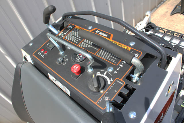 Image of Bobcat ZS4000 equipment image 4