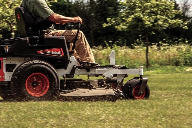 Image of Bobcat ZT3000 equipment image 3
