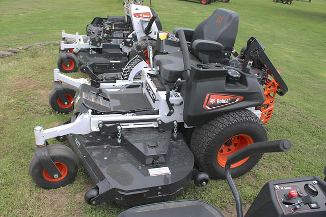 Image of Bobcat ZT7000 equipment image 1