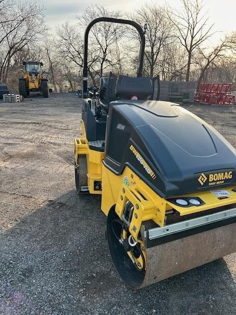Image of Bomag BW120AD-5 equipment image 1