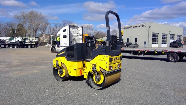 Image of Bomag BW120SL-5 equipment image 3