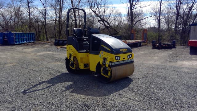 Image of Bomag BW120SL-5 equipment image 3