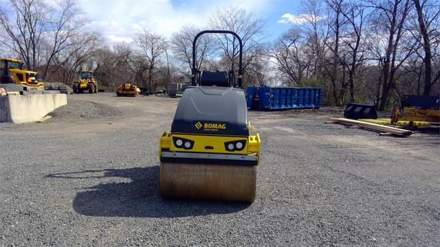 Image of Bomag BW120SL-5 equipment image 2