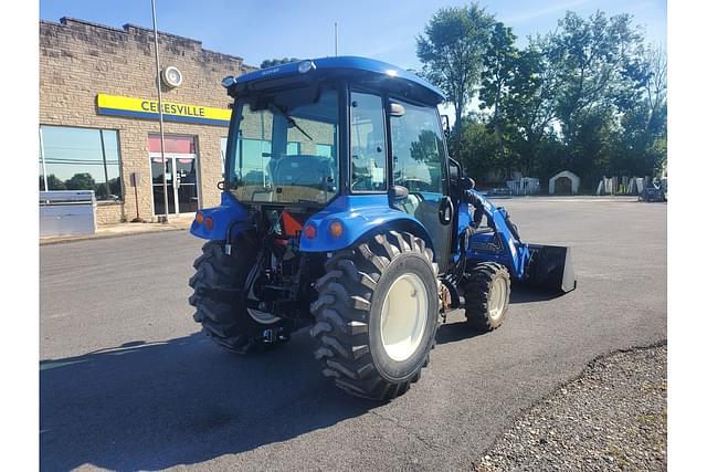 Image of New Holland Boomer 40 equipment image 4