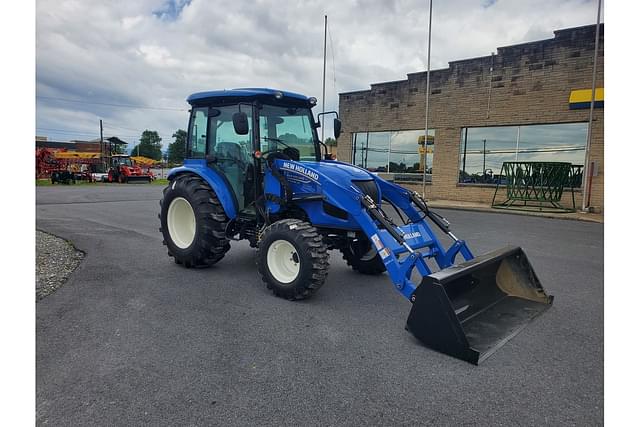 Image of New Holland Boomer 50 equipment image 2