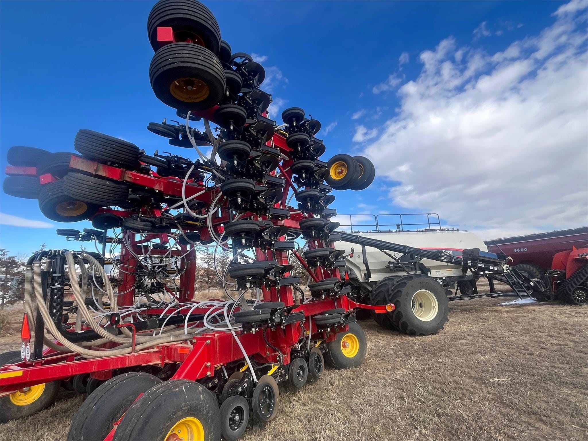 2024 Bourgault 3720 Equipment Image0