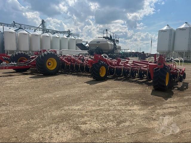 Image of Bourgault 3720 equipment image 1