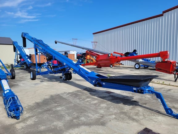 2024 Brandt 1547LP+ Equipment Image0