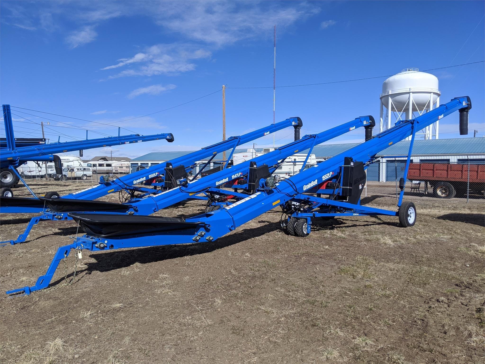 2024 Brandt 1552LP+ Equipment Image0